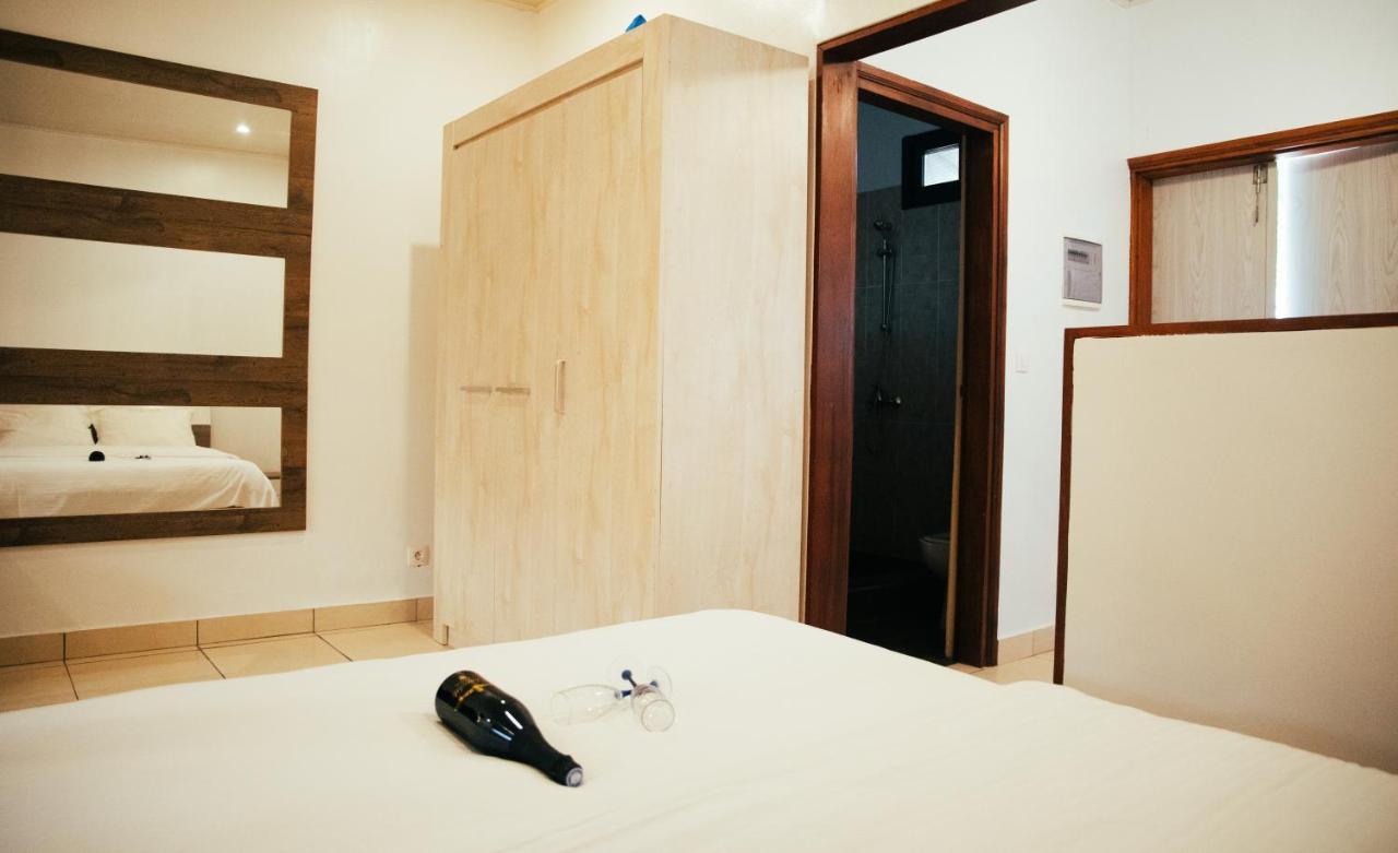 Résidence Palms Abidjan Extérieur photo